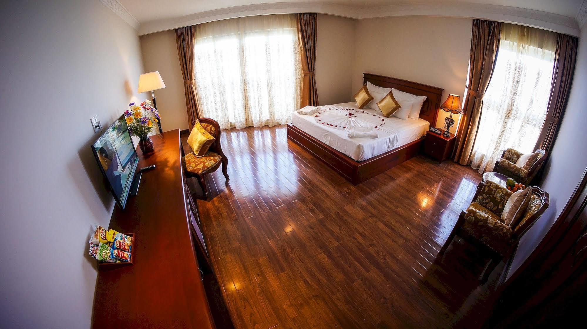 Nha Trang Palace Hotel Εξωτερικό φωτογραφία